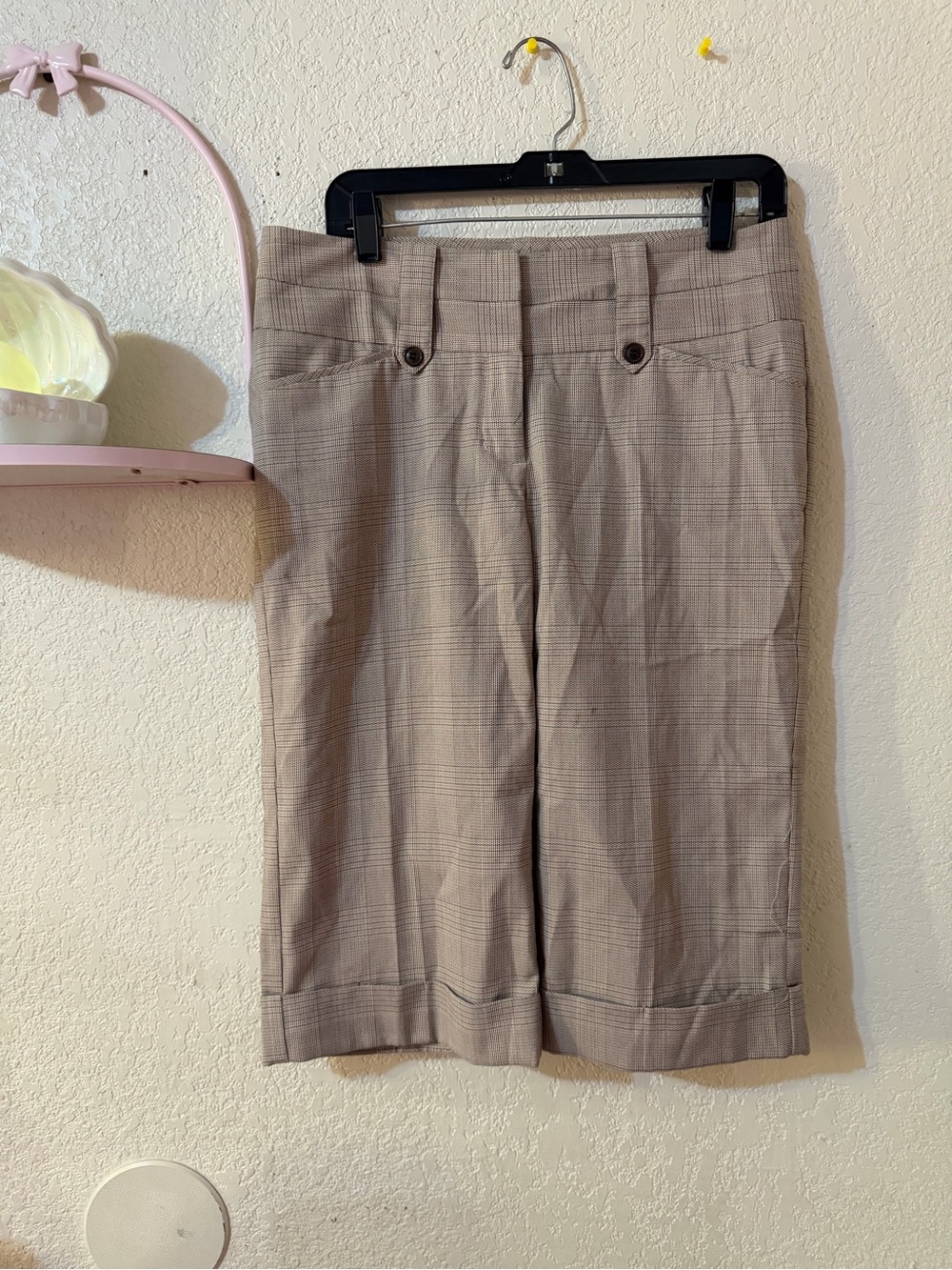 ellemenno Beige Plaid Women’s Bermuda Shorts